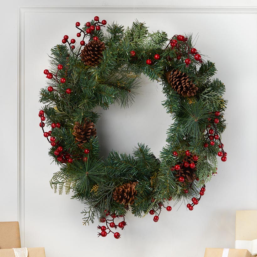 Classic Christmas 24" Wreath