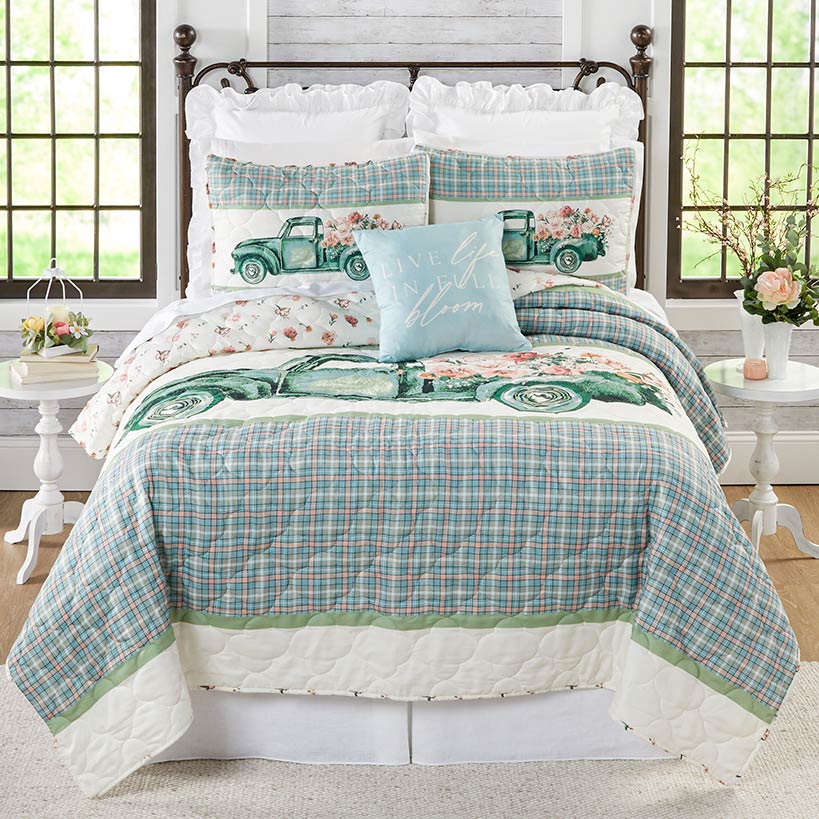 Plaid Spring Truck Quilt Ensemble