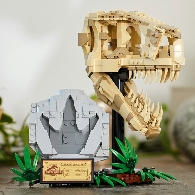 LEGO® Jurassic World Dinosaur Fossils: T.Rex Skull