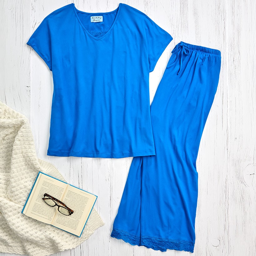 Women's Short Sleeve and Capri 2 Piece Pajama Set