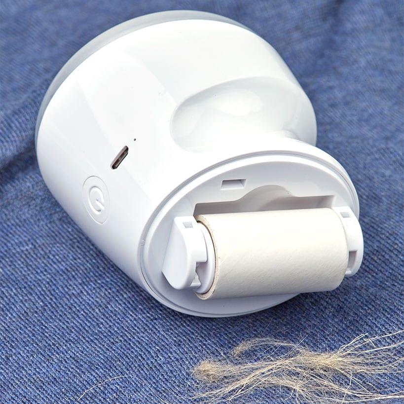2-in-1 Rechargeable Fabric Shaver or Set of 3 Refills