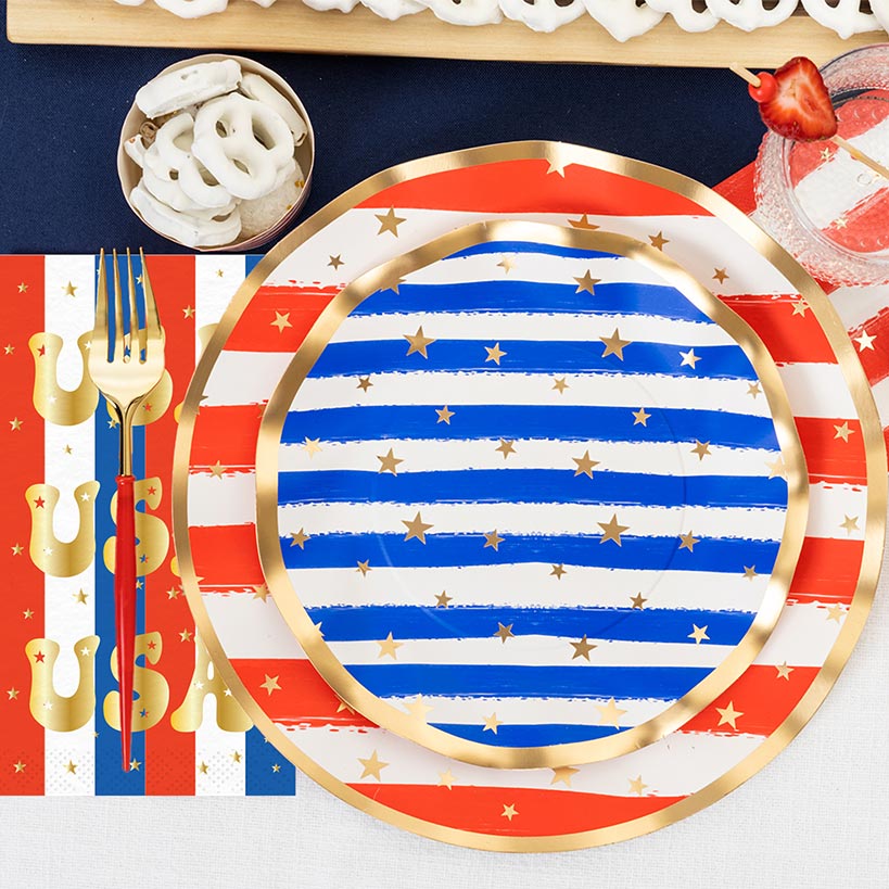 Patriotic Party Paper Dinnerware Plates and Napkins Set