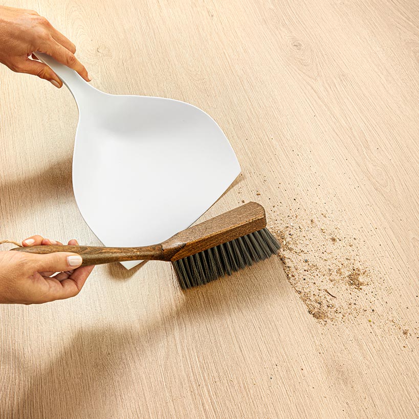 Laura Ashley Vintage Wood Cleaning Tools