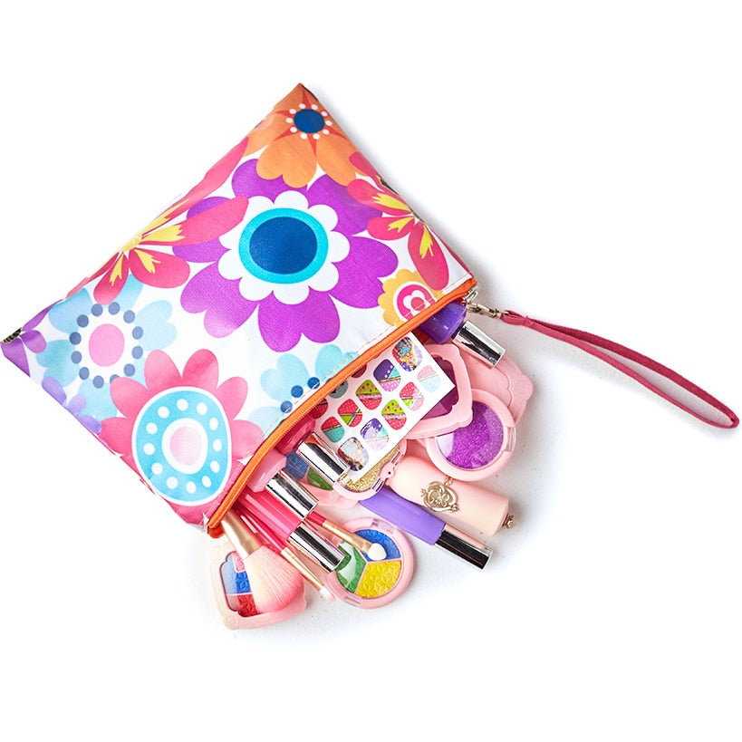 Deluxe Pretend Makeup Kit
