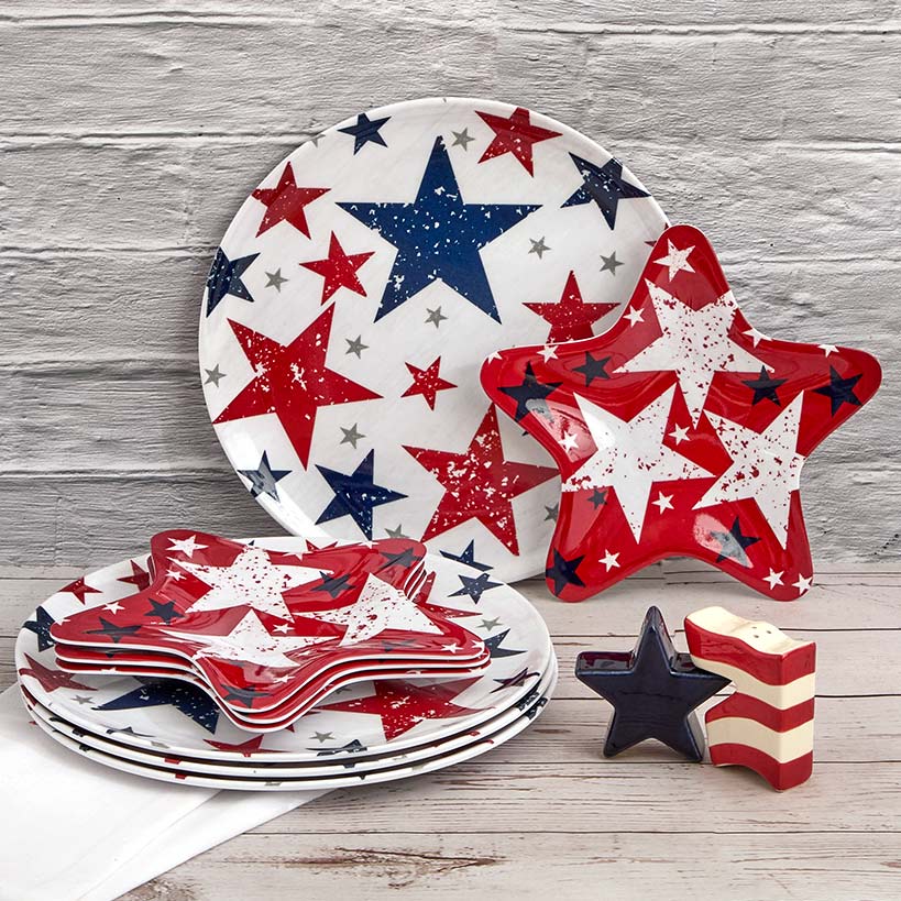 Americana Patriotic Melamine Dinnerware Plates - Set of 4
