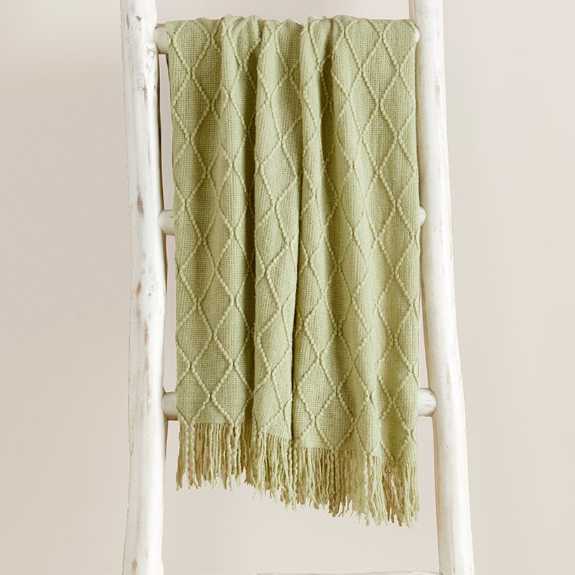 Cable Knit Cozy Throws