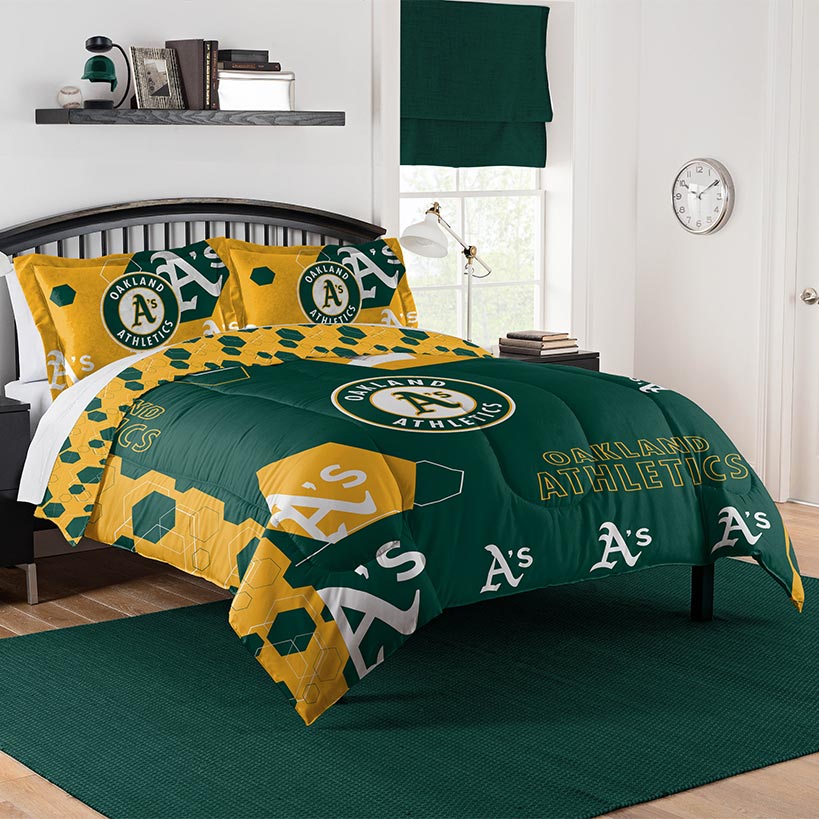 MLB™ Hexagon Comforter Sets