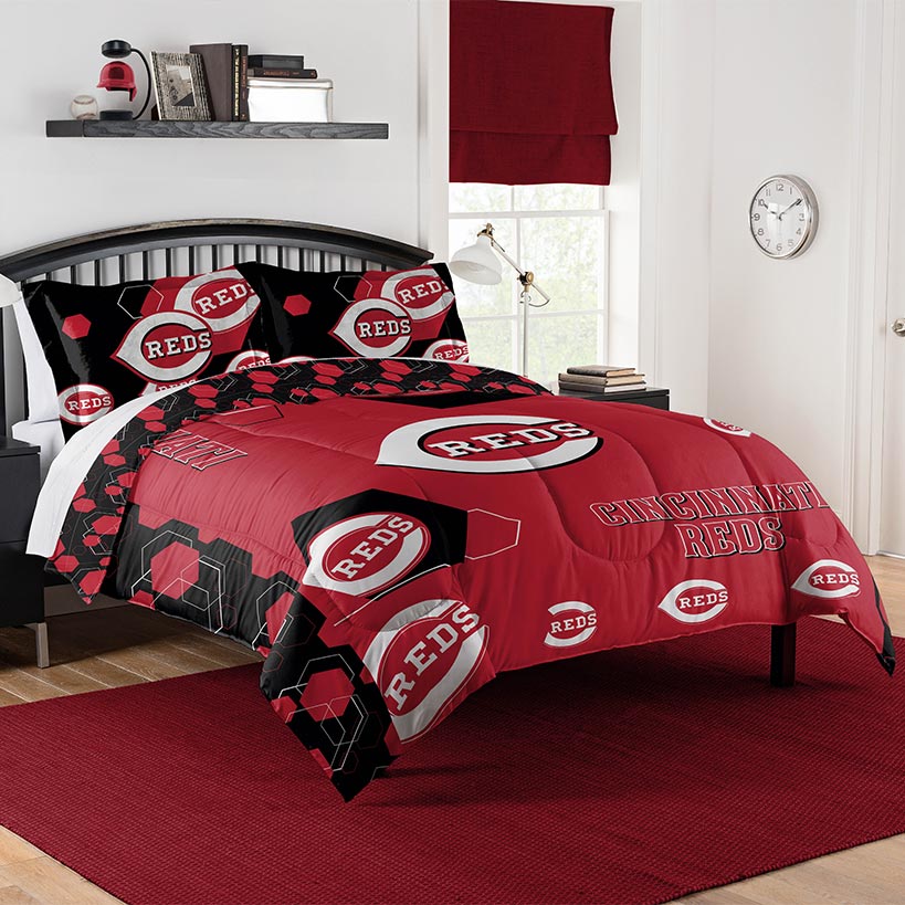 MLB™ Hexagon Comforter Sets