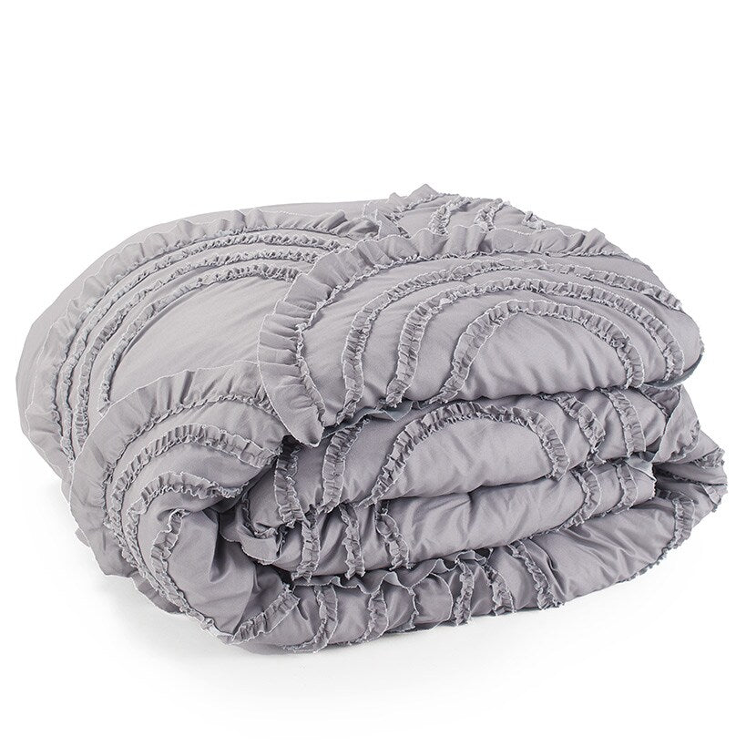 Farmhouse Ruffled Bedroom Ensemble