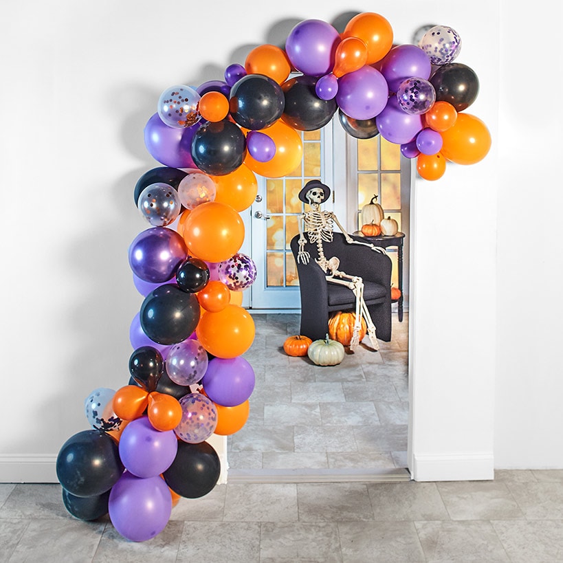 Halloween Balloon Garland