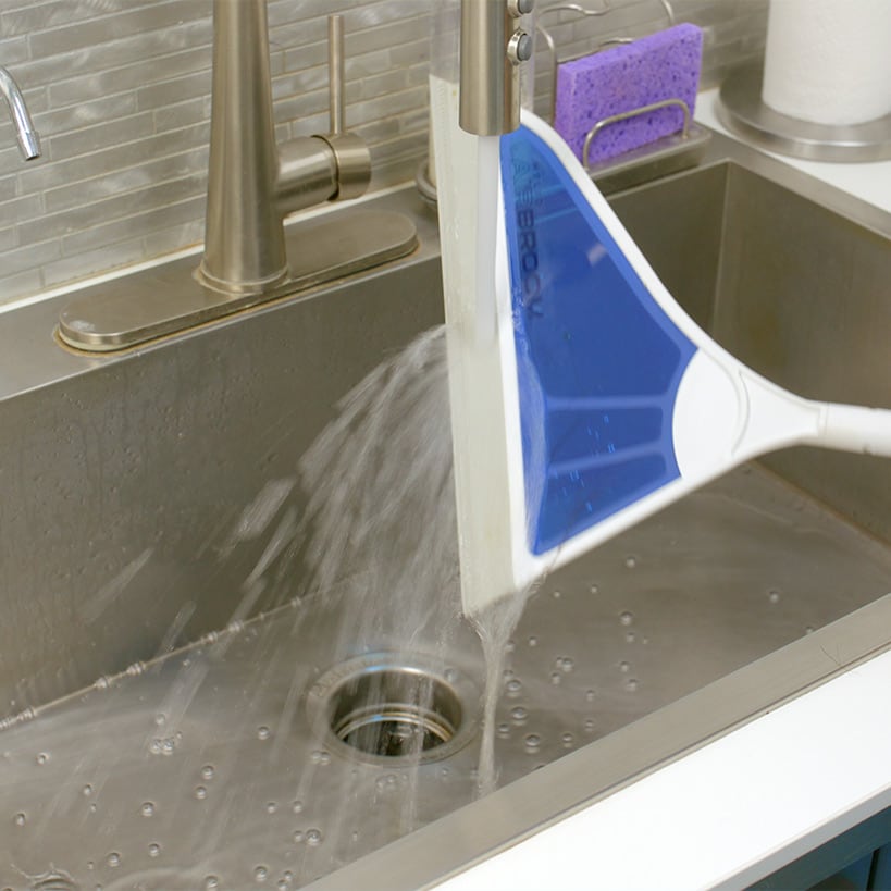 Helio Air Broom™ All-Surface, Lightweight Retractable Cleaning Tool