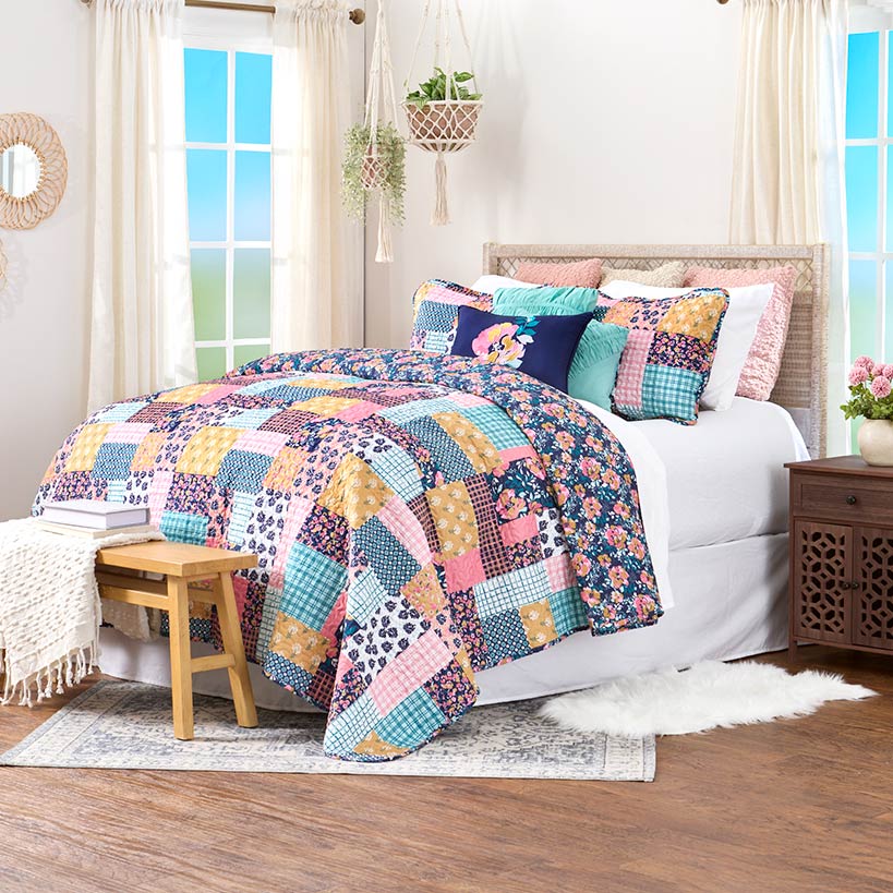 Jolene Patchwork Reversible Full/Queen or King Quilt