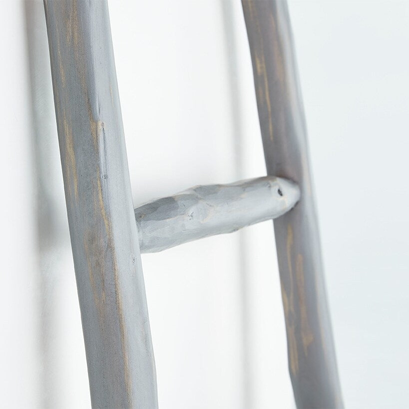 Millie Blanket Ladders