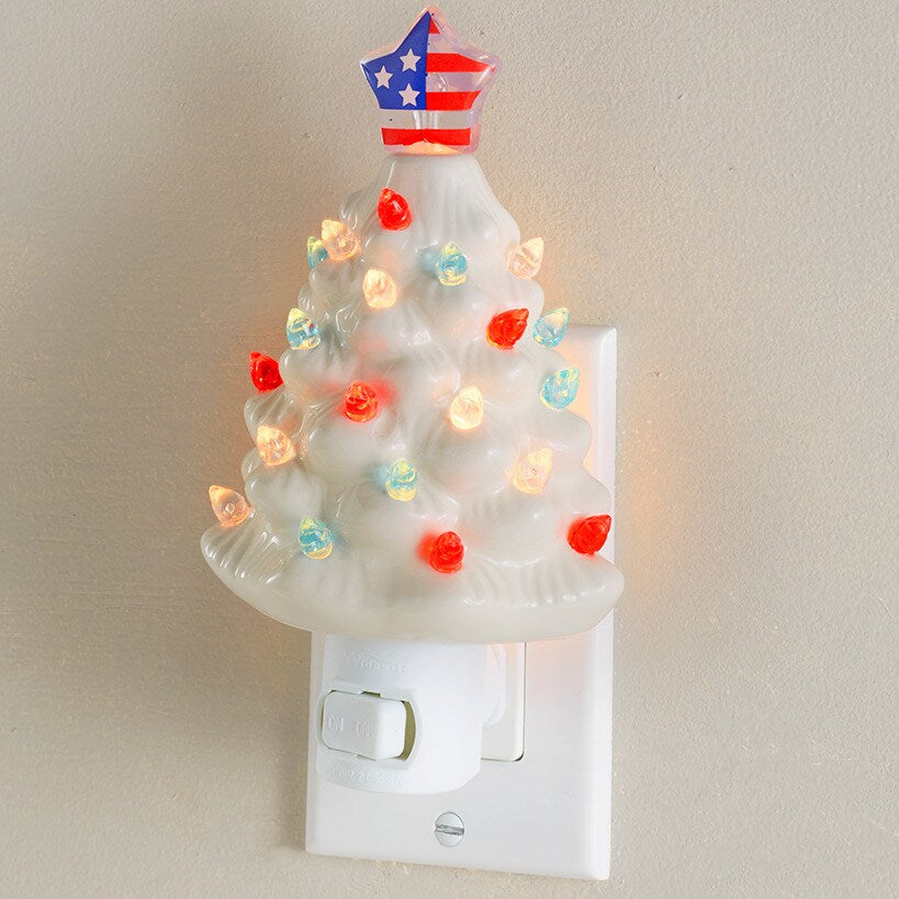 Lighted Patriotic Retro Trees