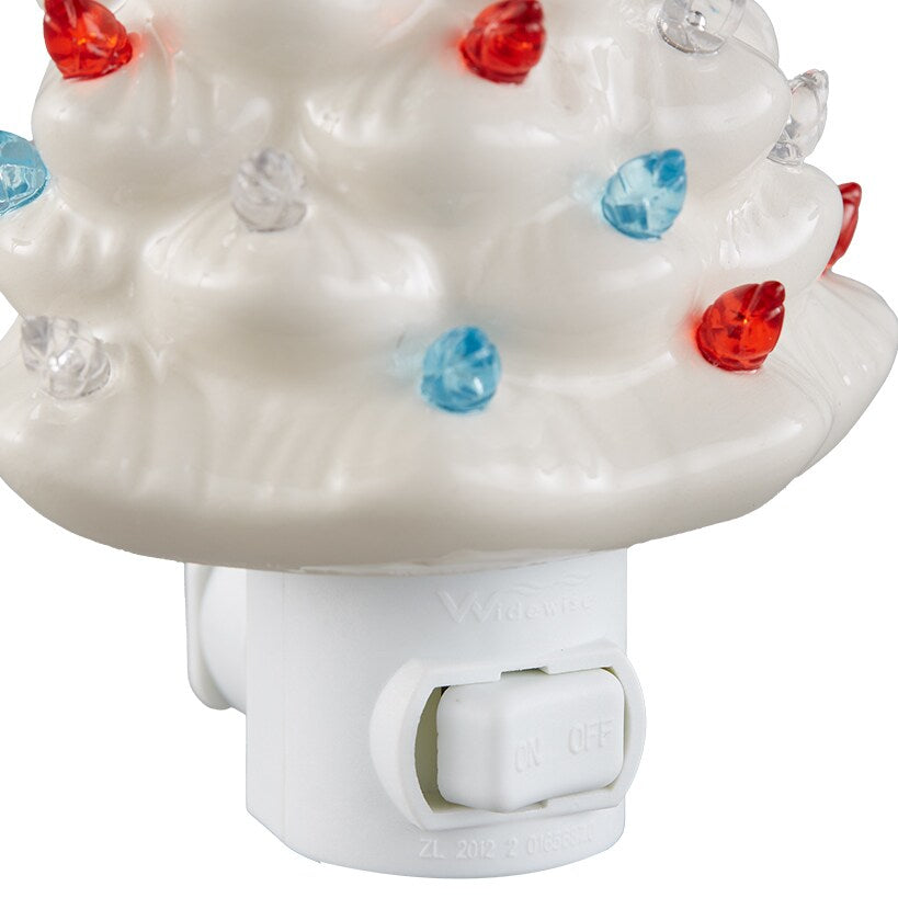 Lighted Patriotic Retro Trees