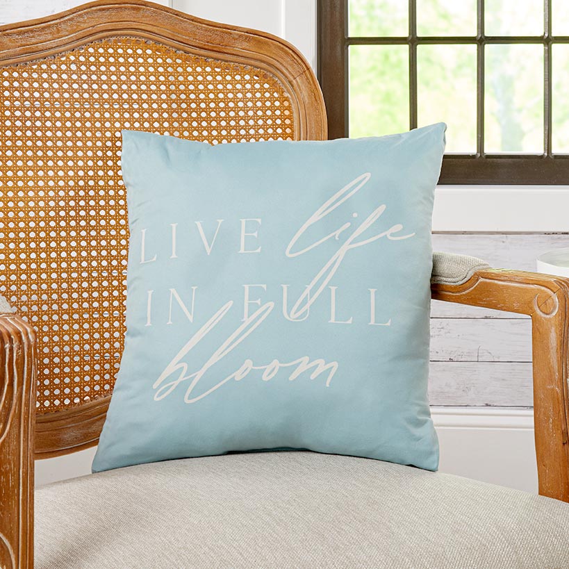 Plaid Spring Truck Quilt Ensemble