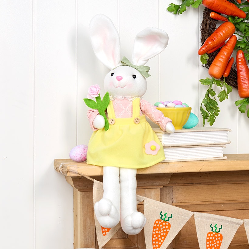 Easter Country Bunnies, Decorative Carrot Garland, or Carrot Wreath