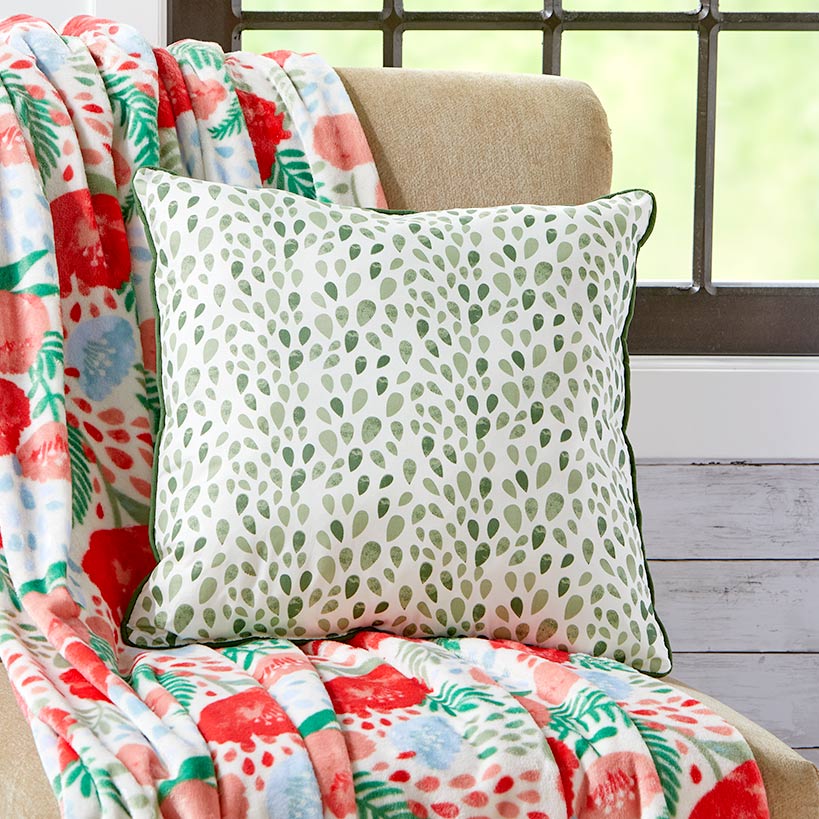 Spring Poppy Quilt Ensemble