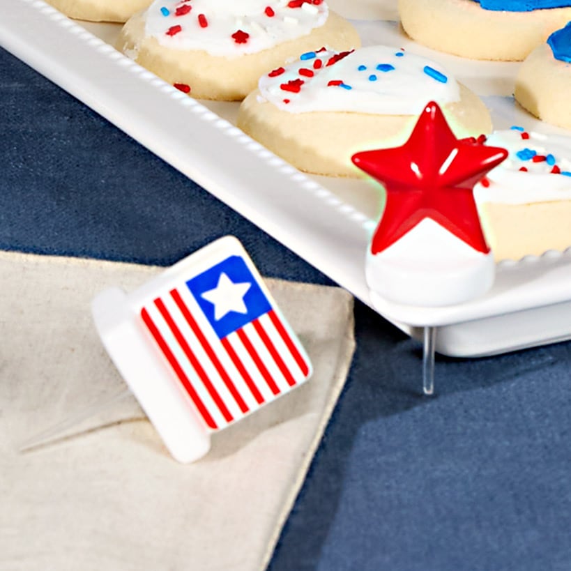 Serving Platter with Interchangeable Holiday Icons