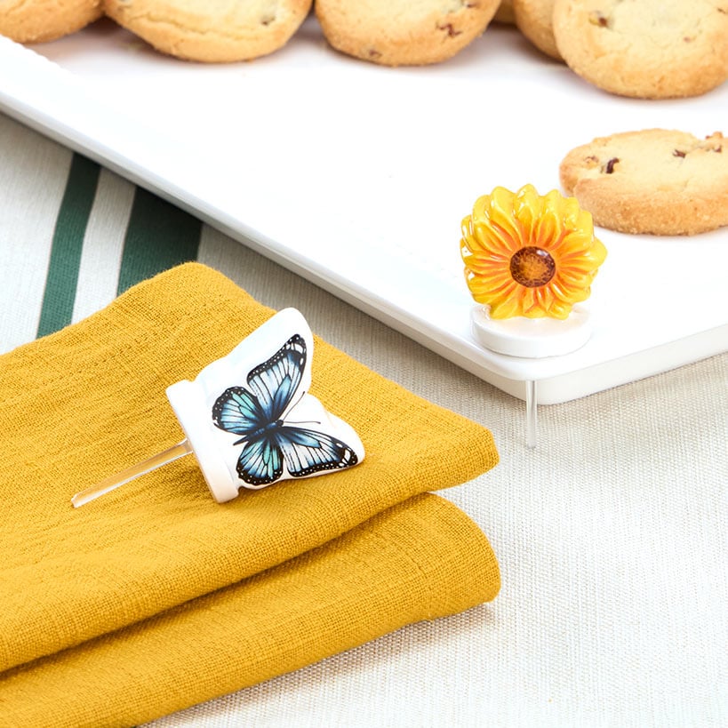 Serving Platter with Interchangeable Holiday Icons