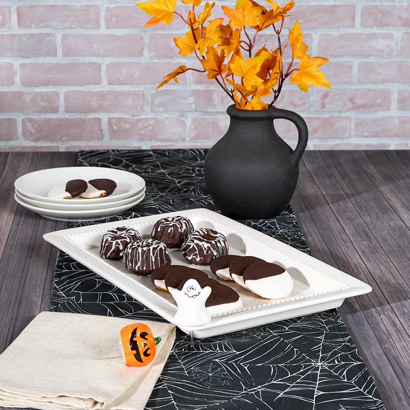 Serving Platter with Interchangeable Holiday Icons