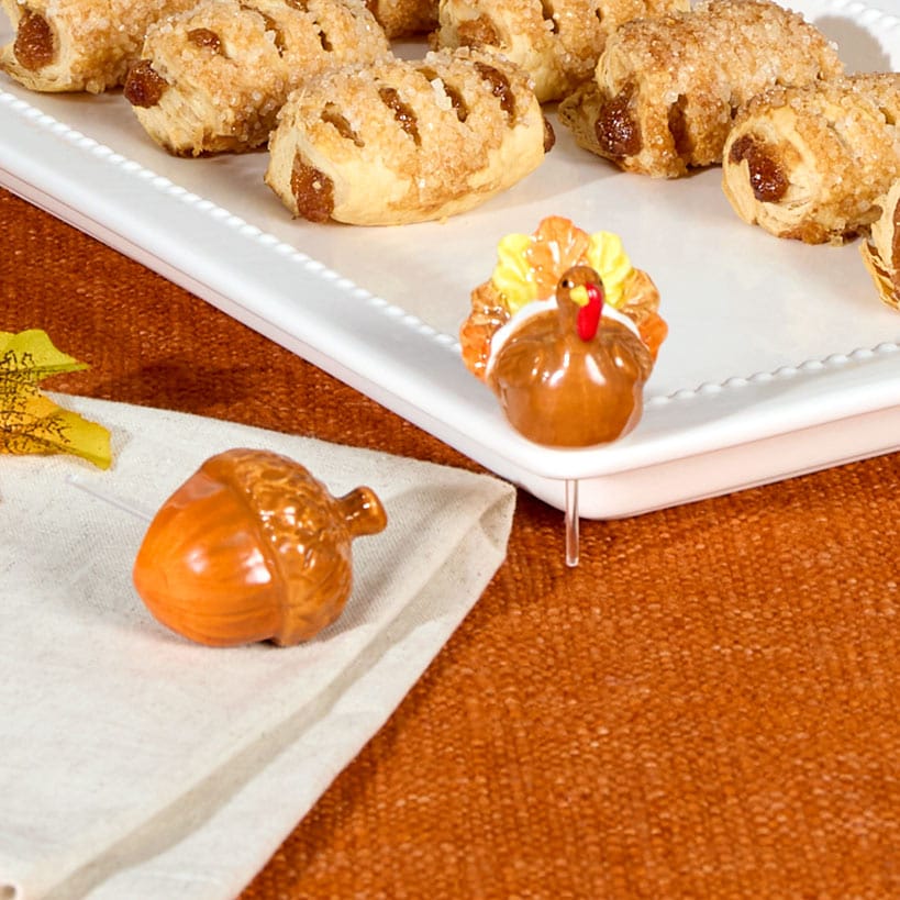 Serving Platter with Interchangeable Holiday Icons