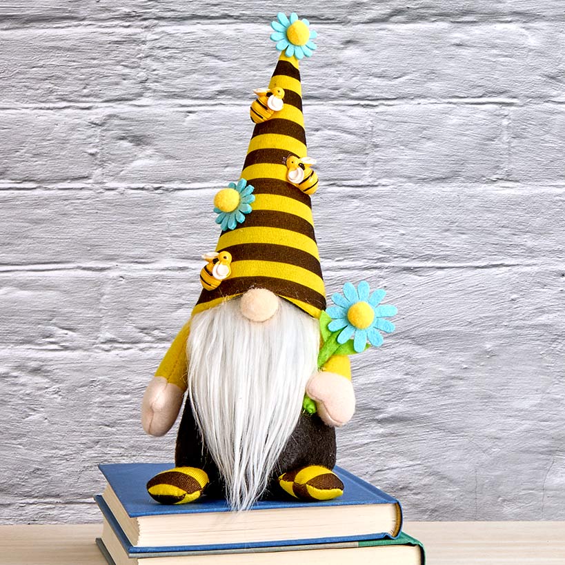 Themed Garden Gnomes#select-gnome_bee