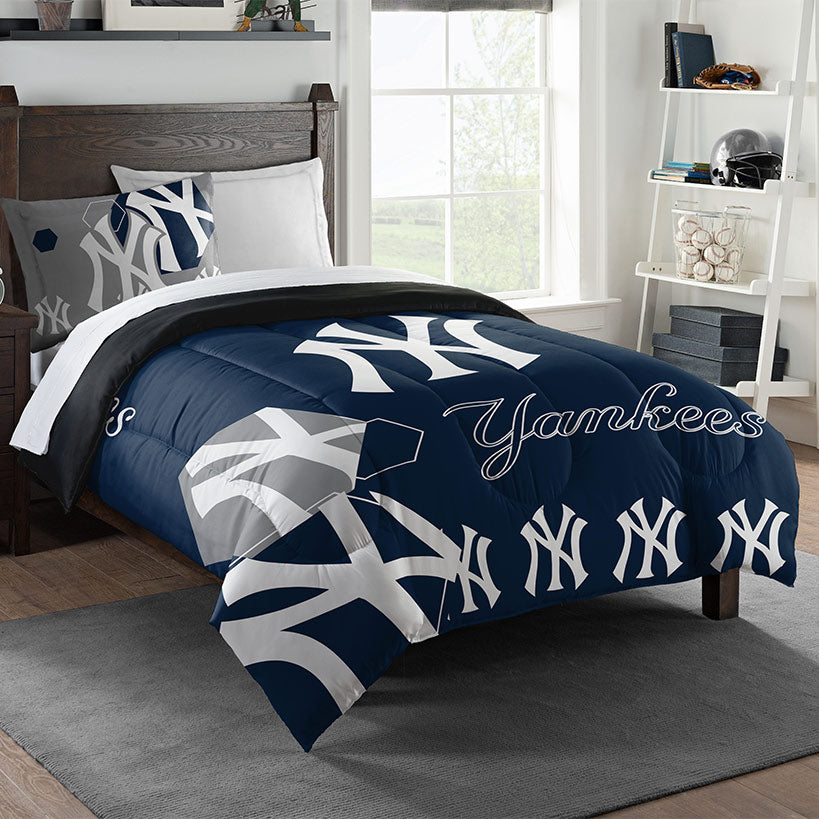 MLB™ Hexagon Comforter Sets