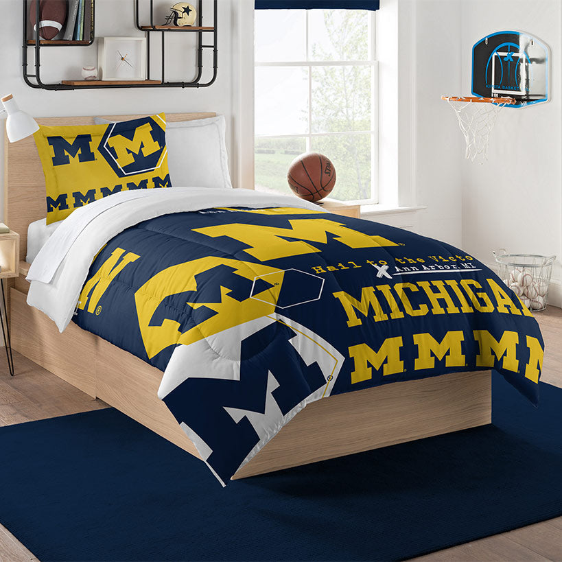 NCAA Hexagon Comforter Set