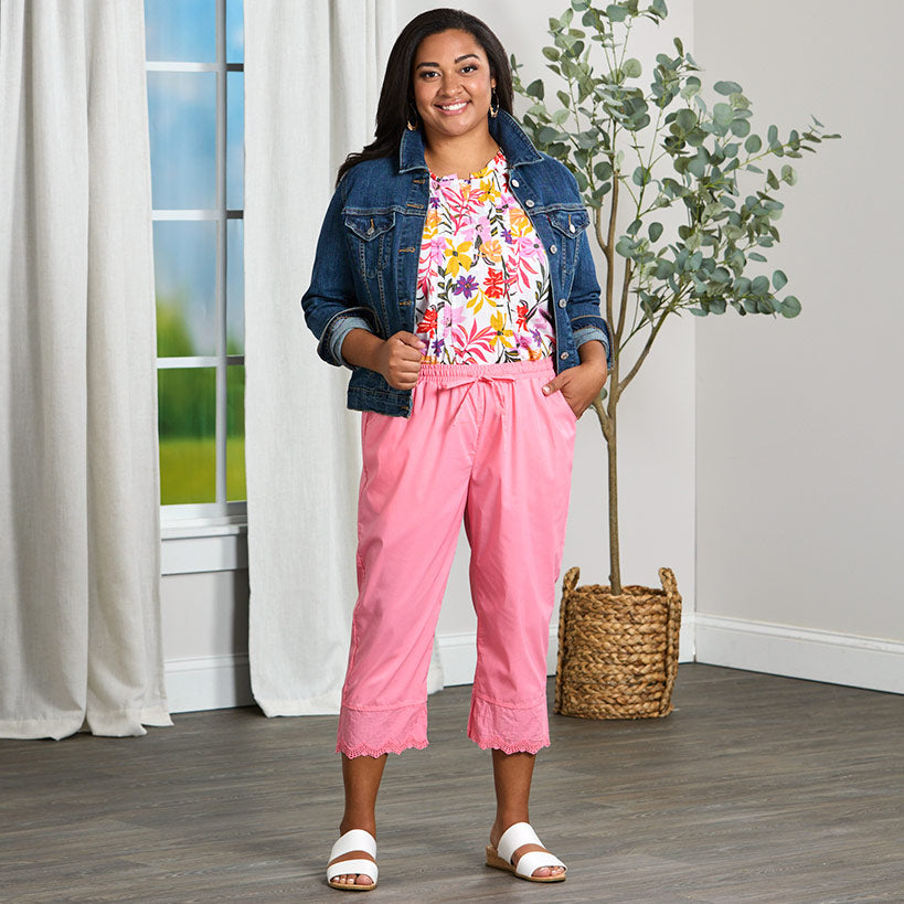 Women's Capri Pants with Scalloped Hemline and Waist Drawstring