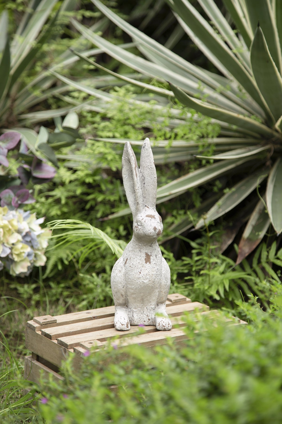 5.3x4.5x12.8" Weathered Cement Cream Rabbit Statue - image 14