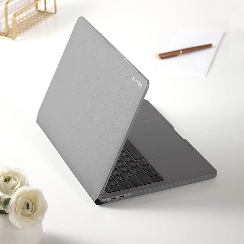 Incase Hardshell Case for MacBook Pro Top MacBook Pro Protective Case