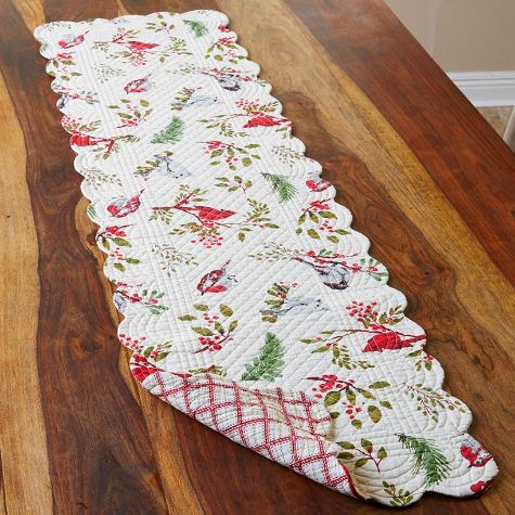 Reversible Quilted Cardinal Tabletop Accents