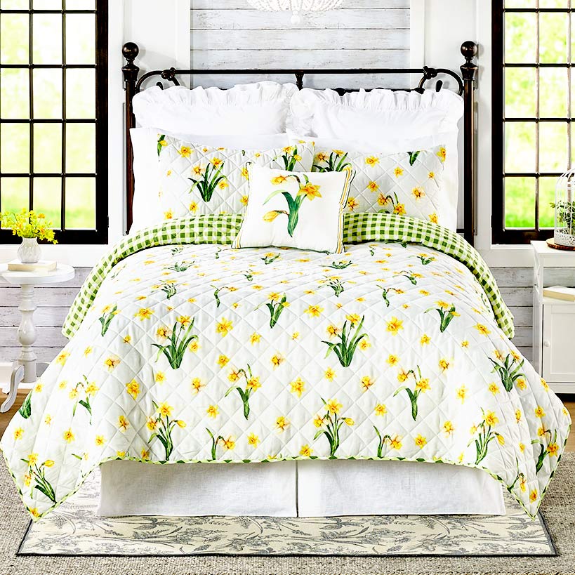 Daffodil Quilt Ensemble
