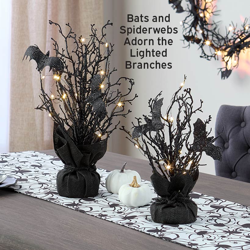 Spooky Lighted Halloween Tree