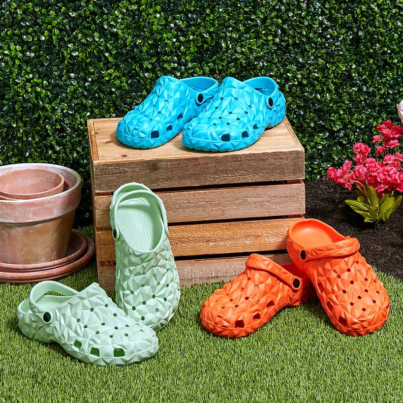 Women's Geometric Clogs