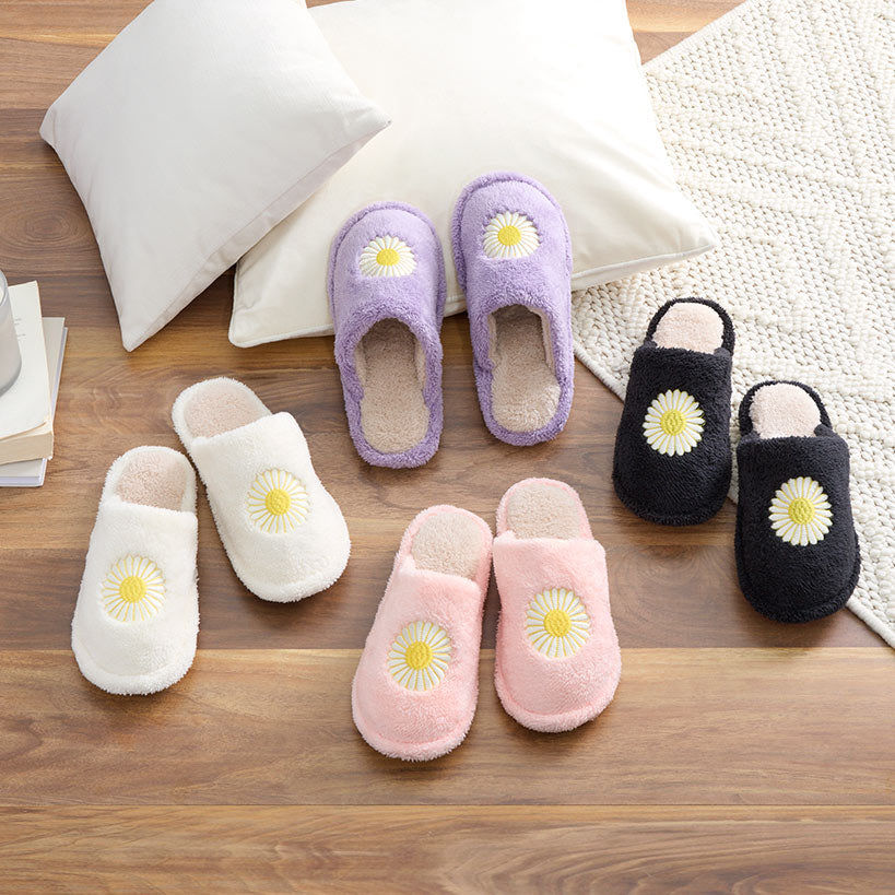 Daisy Plush Slippers