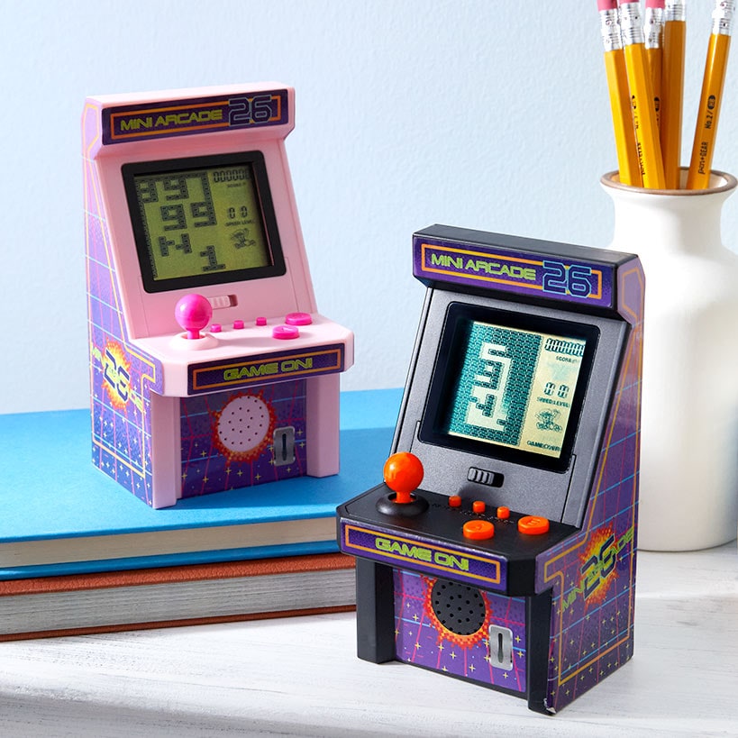 Mini-Arcade Handheld Sound 26-In-1 Retro Game