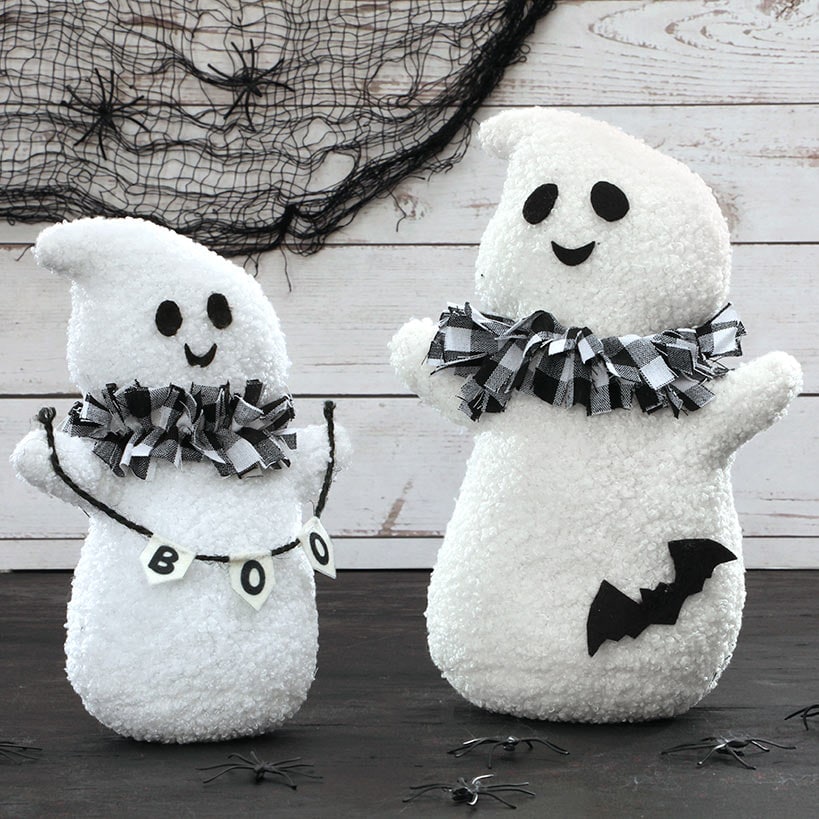 Ghost Plush Sherpa Tabletop Decor 2 Piece Set
