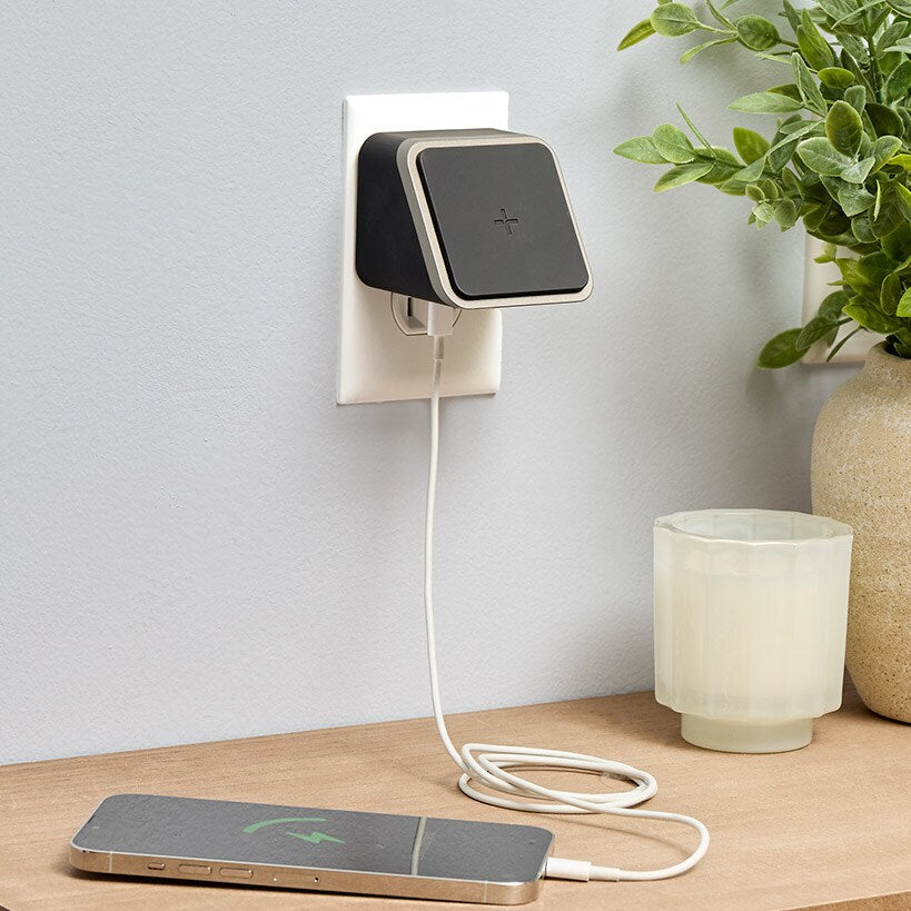 MagSafe® 15W Wireless Charger With Built  In Magnet