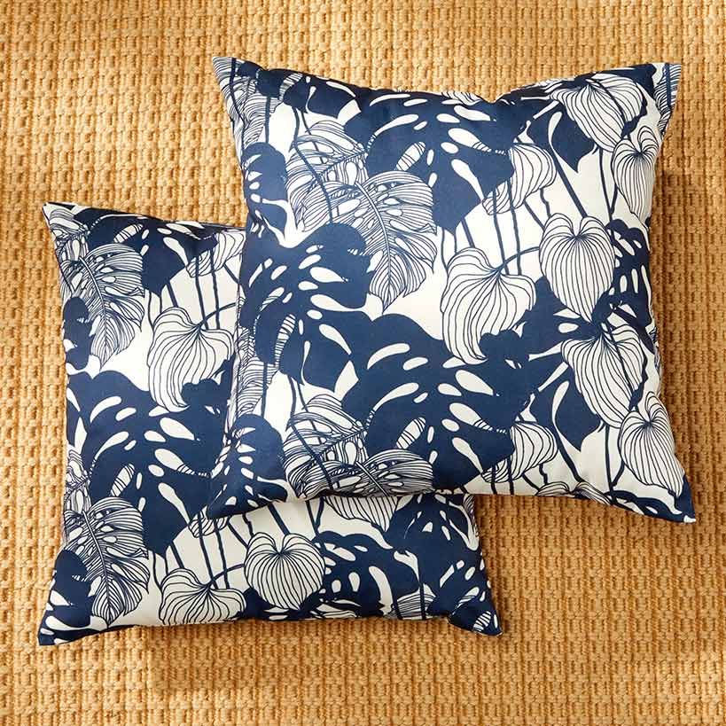 16" Outdoor Throw Pillow