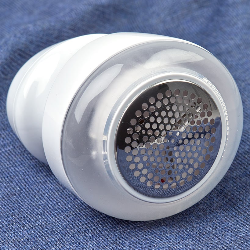 2-in-1 Rechargeable Fabric Shaver or Set of 3 Refills#select-item_fabric-shaver