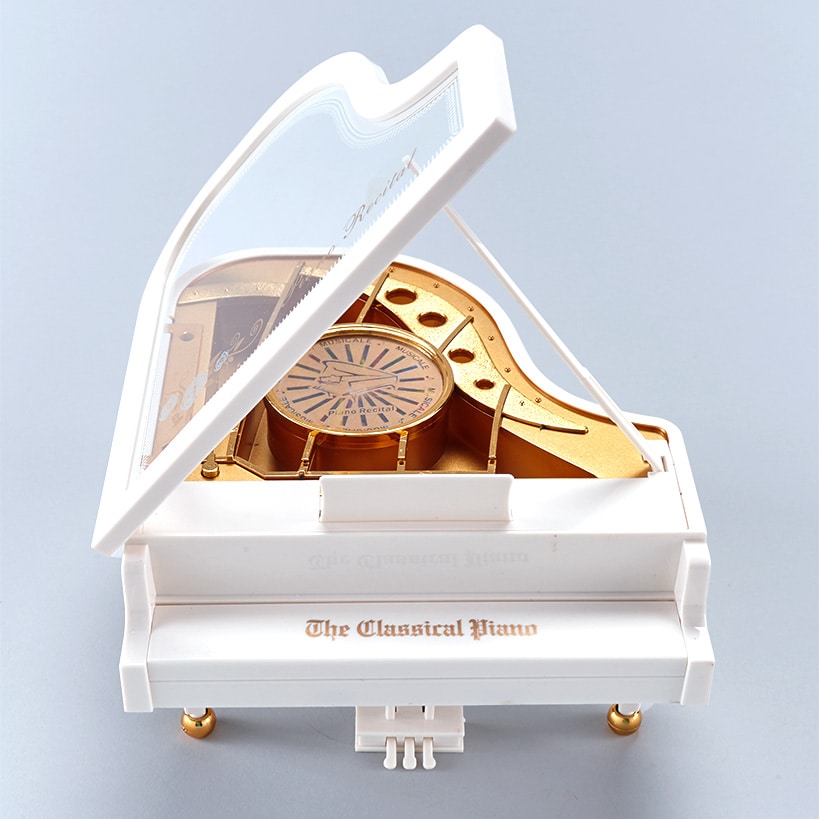Vintage-Inspired Music Boxes