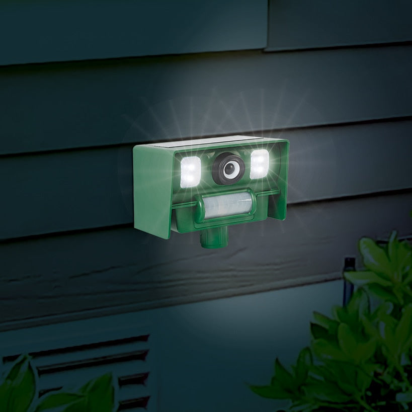 IdeaWorks® Solar Yard Garden Protector Ultra Sonic Animal Repeller