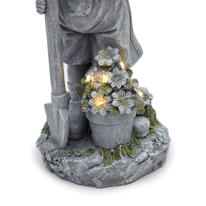 Solar-Lighted Gardening Kids