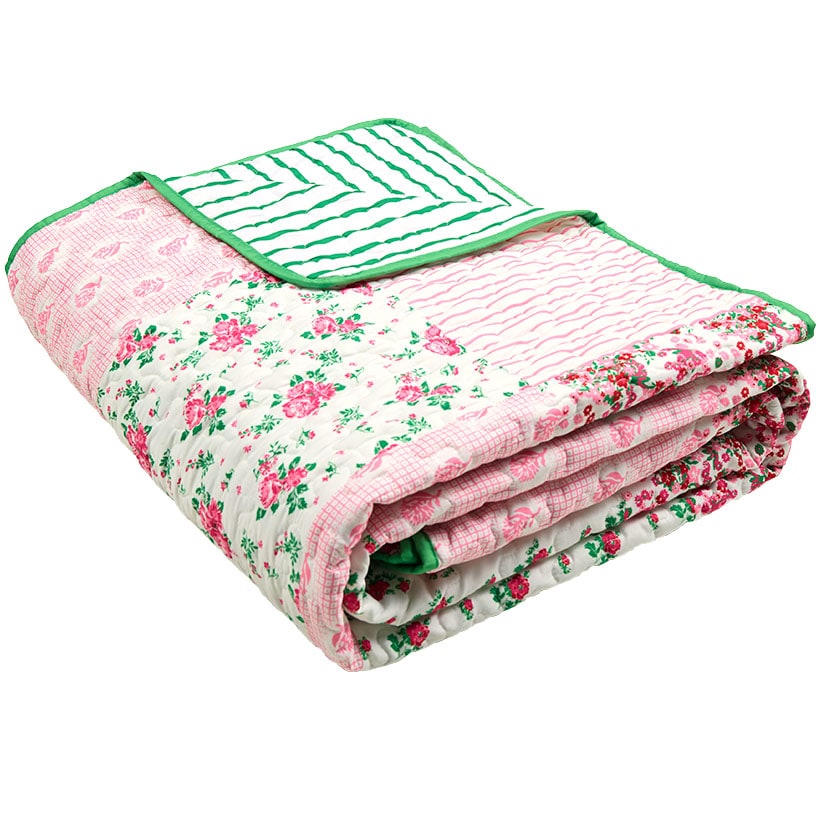 Berry Bloom Quilt Ensemble