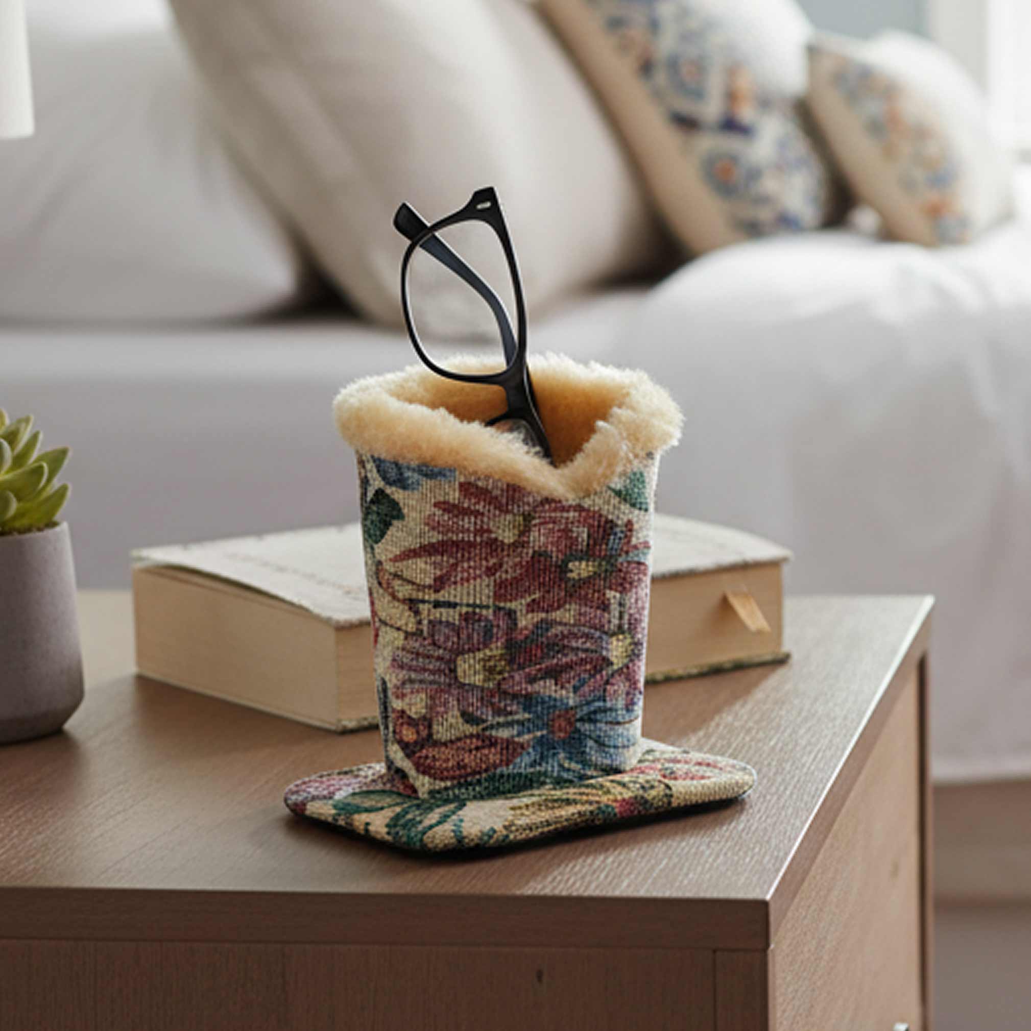 Stylish Eyeglass Holder Floral Plush Lined Case