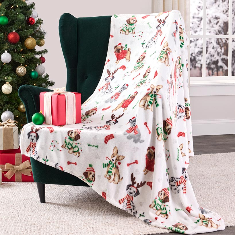 Holiday 50"x 60" Plush Throw