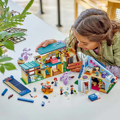 LEGO® Friends Olly and Paisley's Family