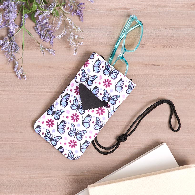 Quilted Glasses Case on a String#select-case_butterfly